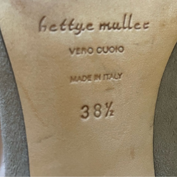 Bettye Muller Vero Cuoio suede ankle boots w/tassels Soft Gray - Picture 6 of 6